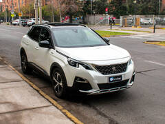 Peugeot 3008 GT 8